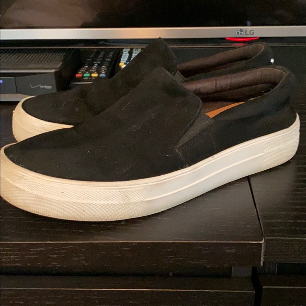Steve Madden Gills